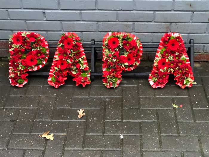 Funeral Flowers | Funeral Letter Tributes | PAPA Loose Style Lettering