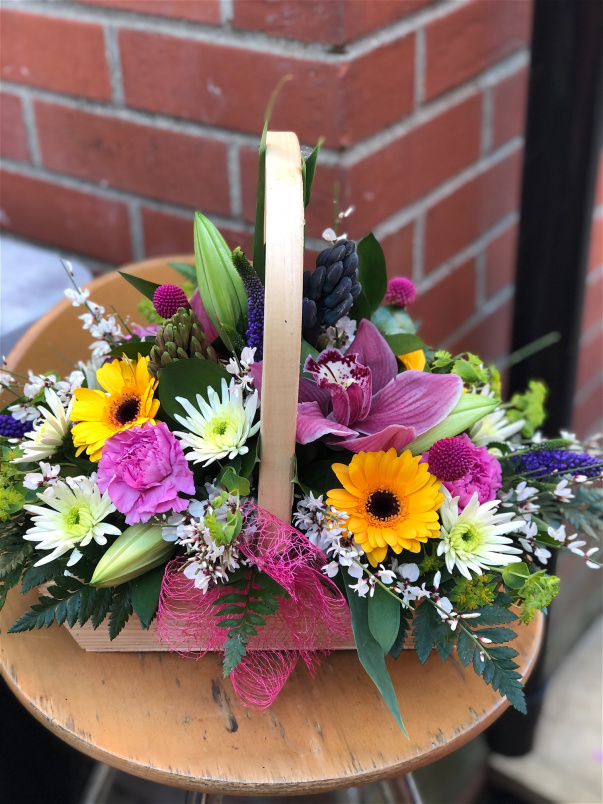 Funeral Baskets | Funeral Flowers | Vibrant Cremation Basket
