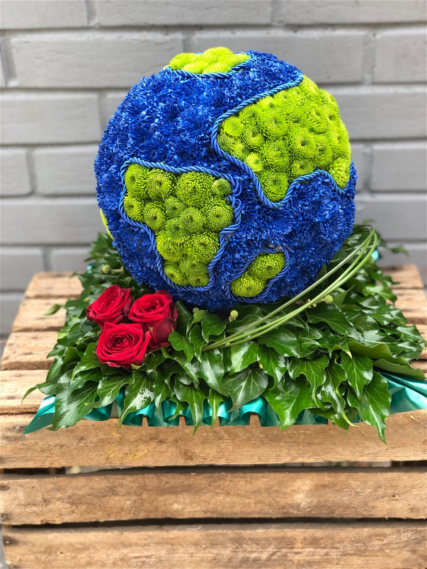 Funeral Flowers | Personal Funeral Tributes | My World