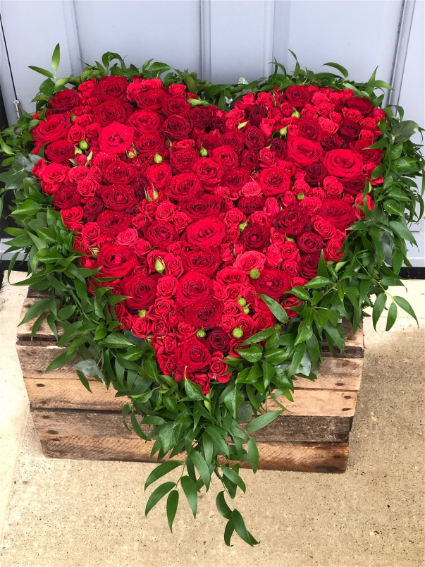 Funeral Flowers | Funeral Hearts | Deluxe Rose Heart